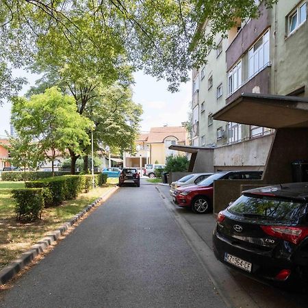 Bright 2Bdr Apartment With A Balcony 萨格勒布 外观 照片